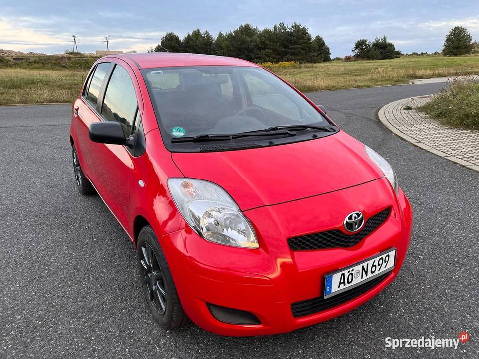 Toyota Yaris benzyna klima Bukowno sprzedam