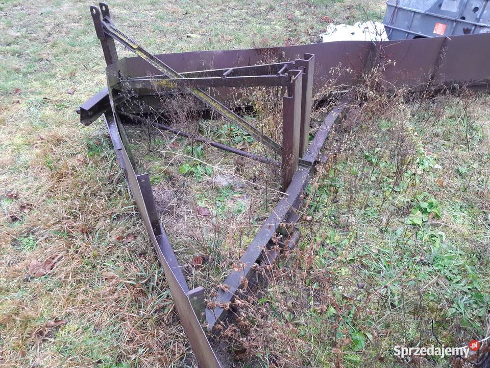 Spych zgarniak równiarka pług do śniegu ziemi Suchożebry