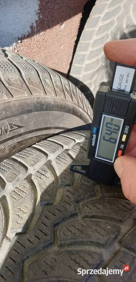 4x Bridgestone Blizzak Ziimowe 21560R16 śląskie sprzedam