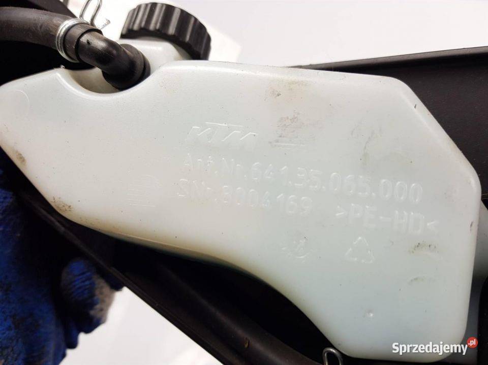 ZBIORNICZEK MOTOR KTM DUKE 790 64135065000 osobowe Lipno