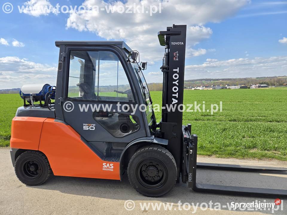 Wózek widłowy TOYOTA 8FG50N udźwig 5 TON maszt sprzedam