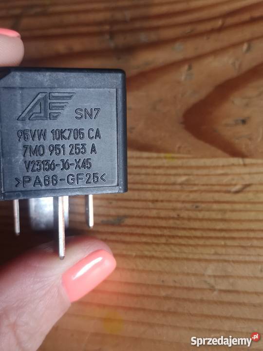 Przekaźnik 100 VW AUDI SEAT SKODA 7MO 951253A osobowe Margonin