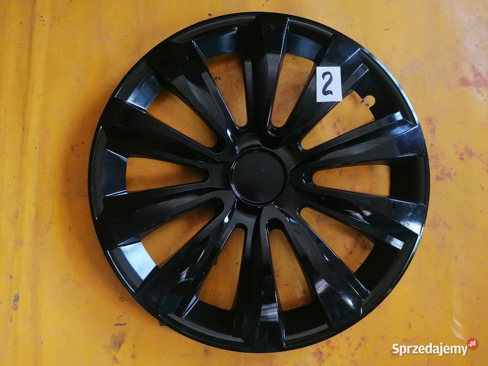 kołpaki 16czarne Delta komplet 4 sprzedam