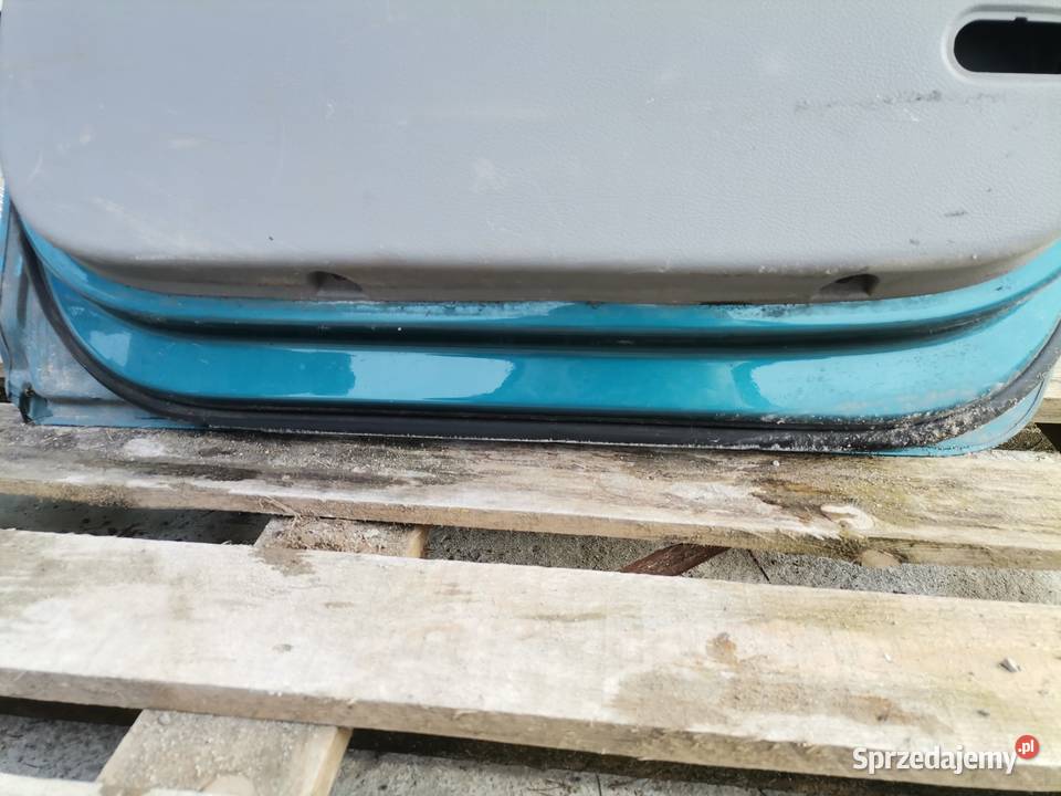 Drzwi Prawy Tył Volkswagen Touran 04r