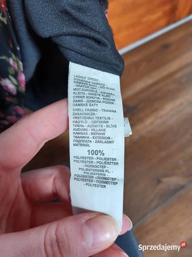 Sukienka czarna w kwiaty rozmiar M House bez wad kolorowy Rzeszów