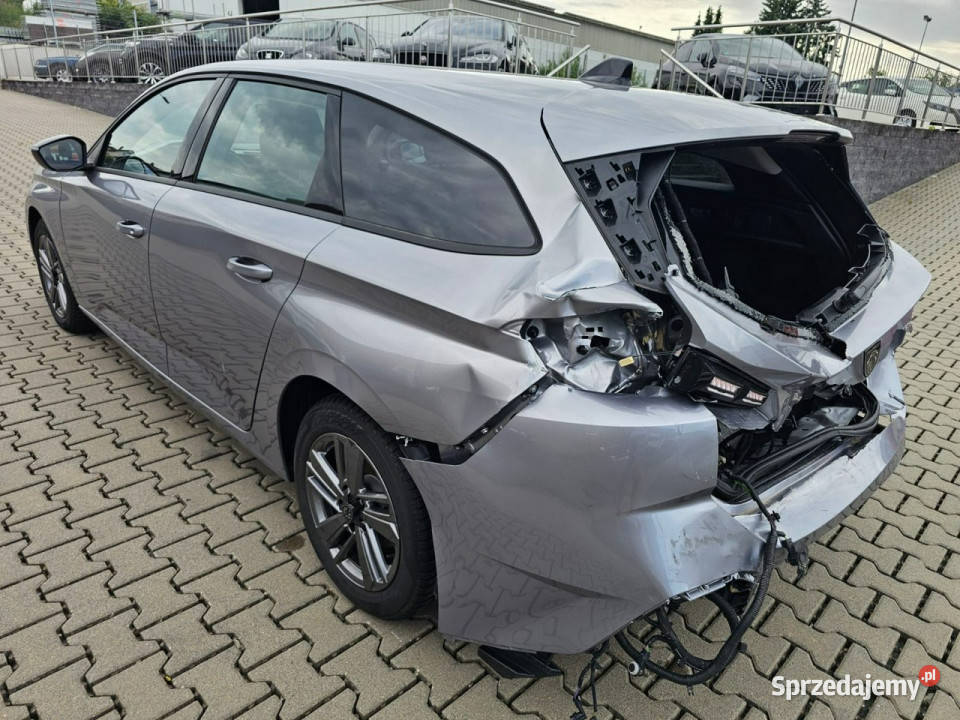 Peugeot 308 Peugeot 308 Bogate wyposażenie Model VAT marża Motoryzacja