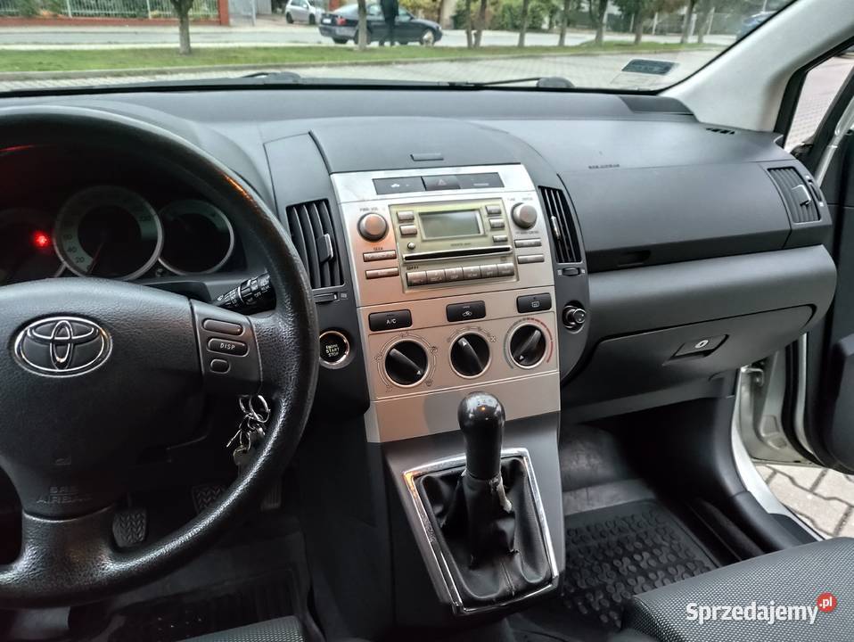 Corolla Verso D4D Doinwestowana MPV Dębica sprzedam