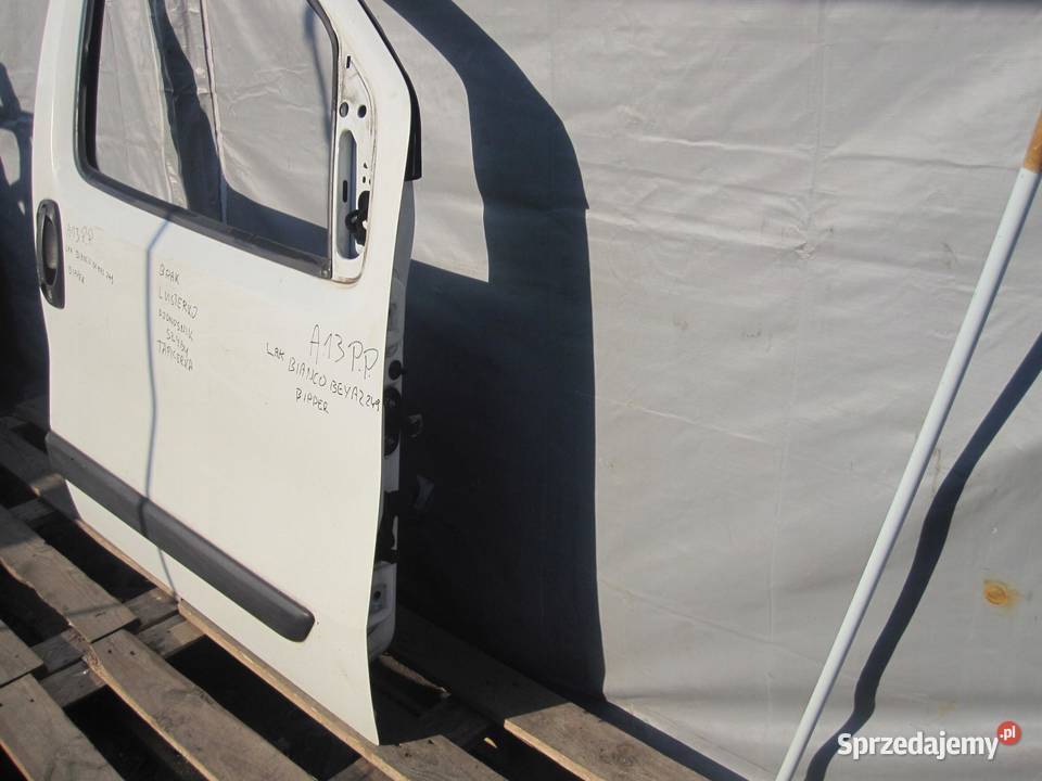 PEUGEOT BIPPER 12r drzwi prawy przód osobowe Części samochodowe