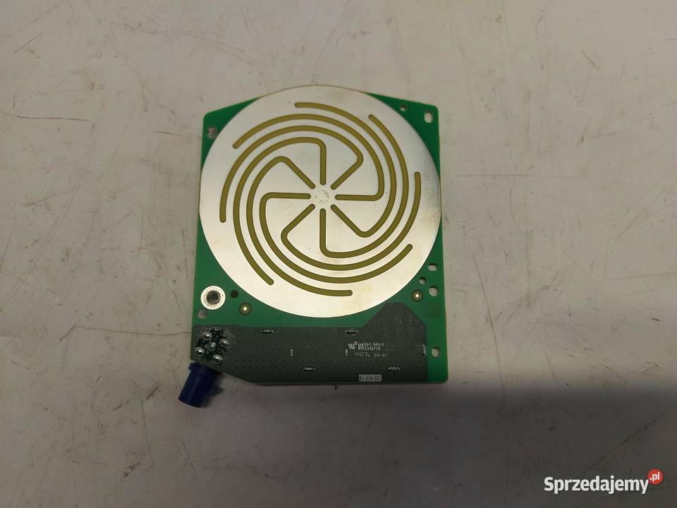 TESLA MODEL Y 2024r MODUŁ CZUJNIK DESZCZU ANTENA osobowe dolnośląskie