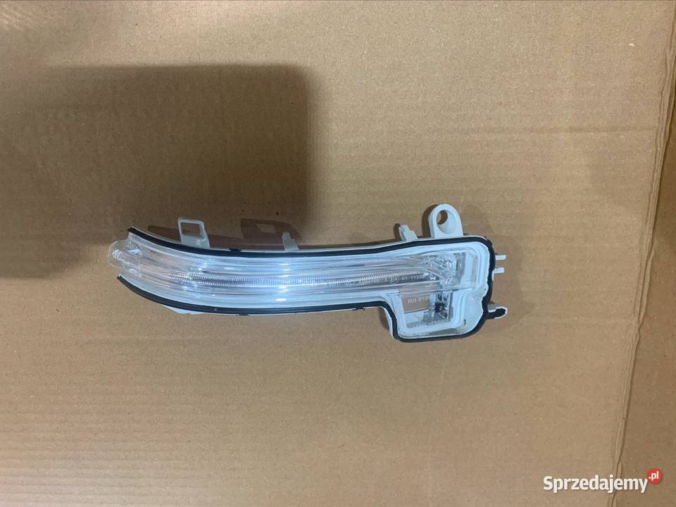 7493898 kierunkowskaz lusterka prawy bmw f45 f46 Rok produkcji 2019 Szczecin