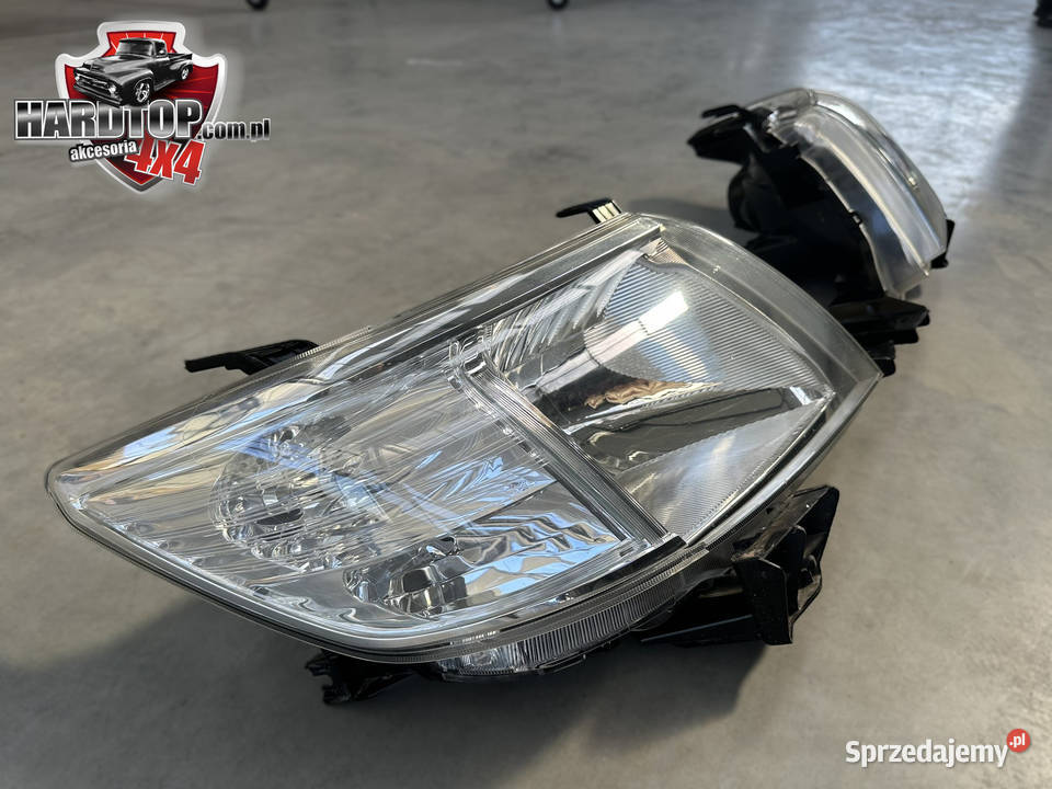 Lampa Oryginalny Reflektor Przedni Toyota Hilux warmińsko-mazurskie Pasłęk
