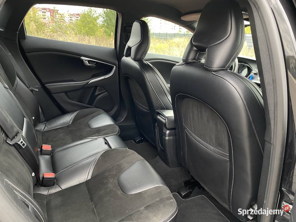 Volvo V40 stan RDesign serwisowany d3 automat 2 system Start-Stop wielkopolskie Września