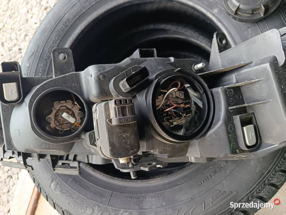 Lampy przód Renault Megane 2 lubelskie Matczyn