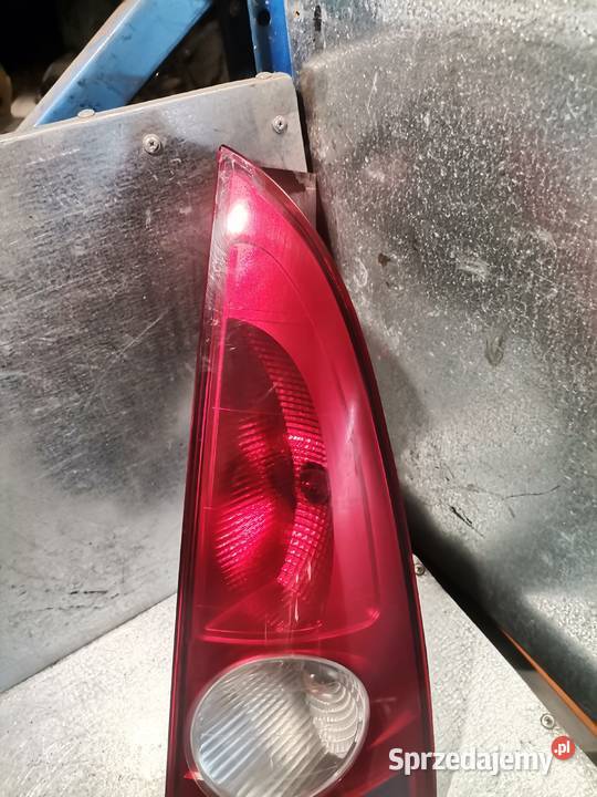 LAMPA PRAWY TYŁ RENAULT ESPACE 4 Rok produkcji 2005 małopolskie