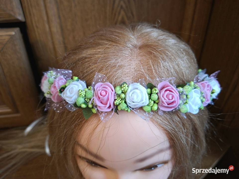 Wianek komunijny żywy delikatny Borów