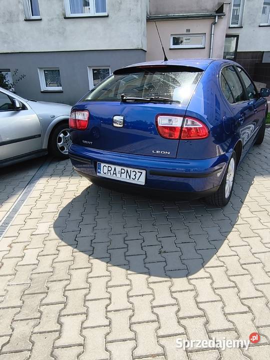 SEAT LEON Samochody osobowe Radziejów