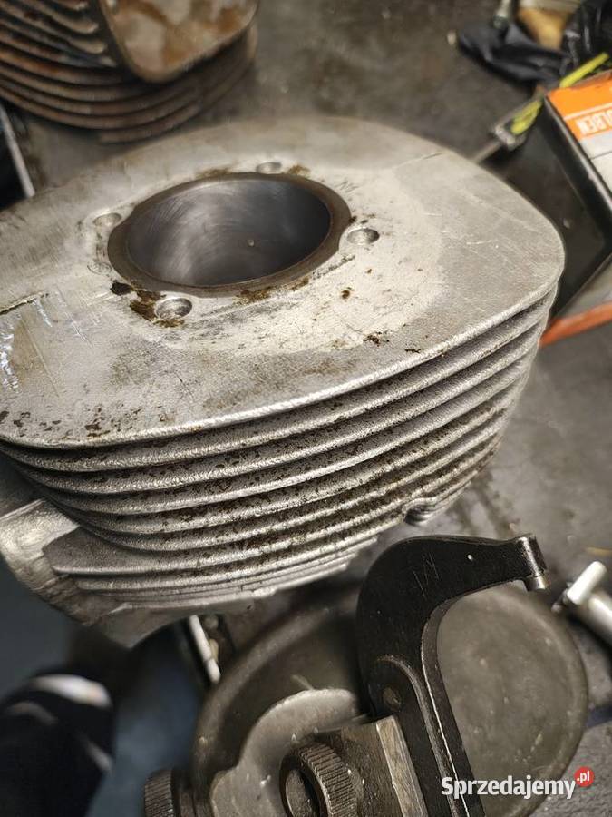 Cylinder shl m11 poszlifiekomar WSK M72 Bełchatów