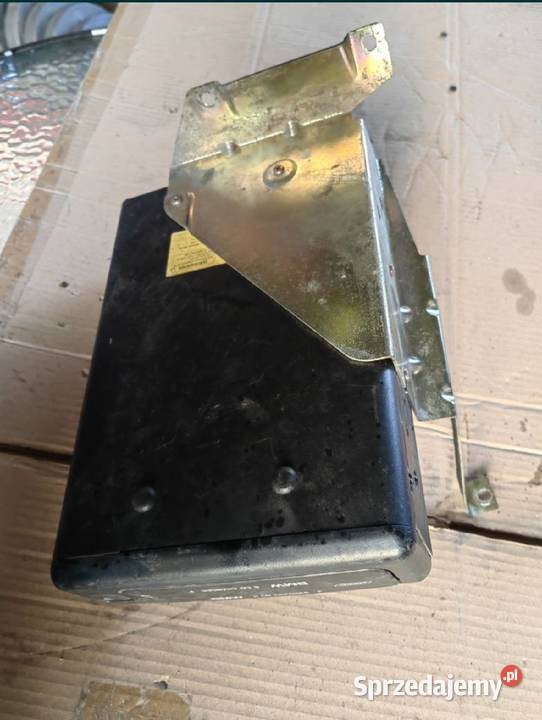 Zmieniarka płyt CD BMW E38 sprzedam