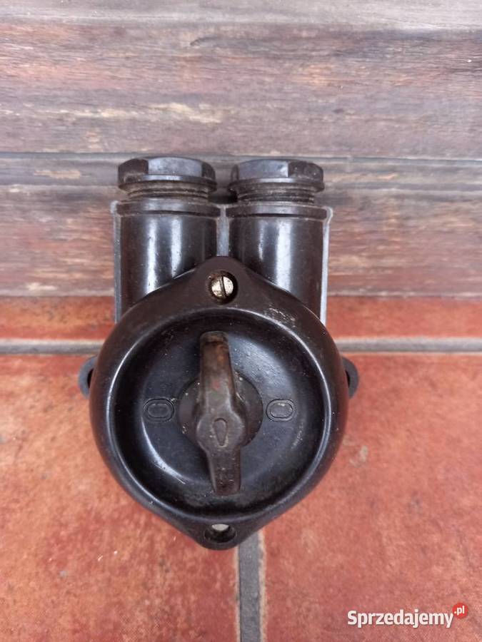 Stare wyłączniki instalacyjne PRL vintage loft Rawicz