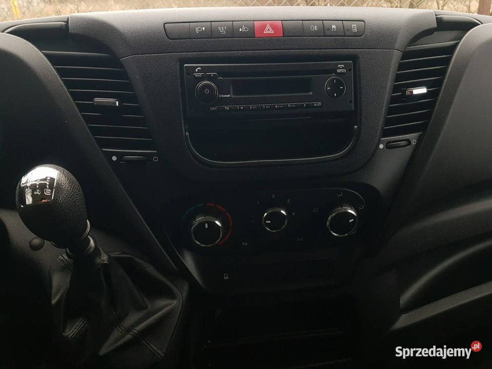 Iveco Daily 8EP KONTENER 415x222x221 KLIMA 116KM Poręba