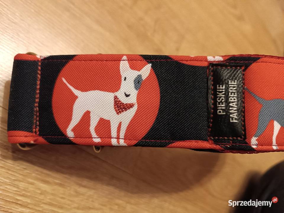 Elagancka duża szeroka półzaciskowa obroża