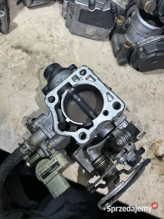 Przepustnica toyota 18 16v 2227015010 małopolskie Kęty