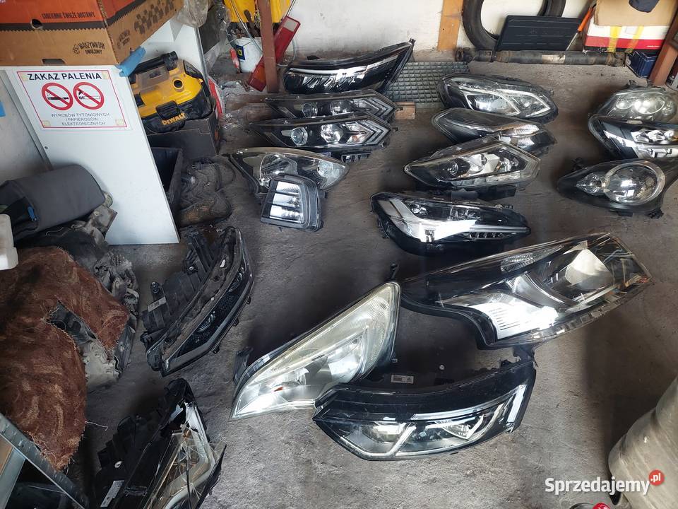 Lampy 212 Volvo Qashqai inne Lampy przednie Koszalin