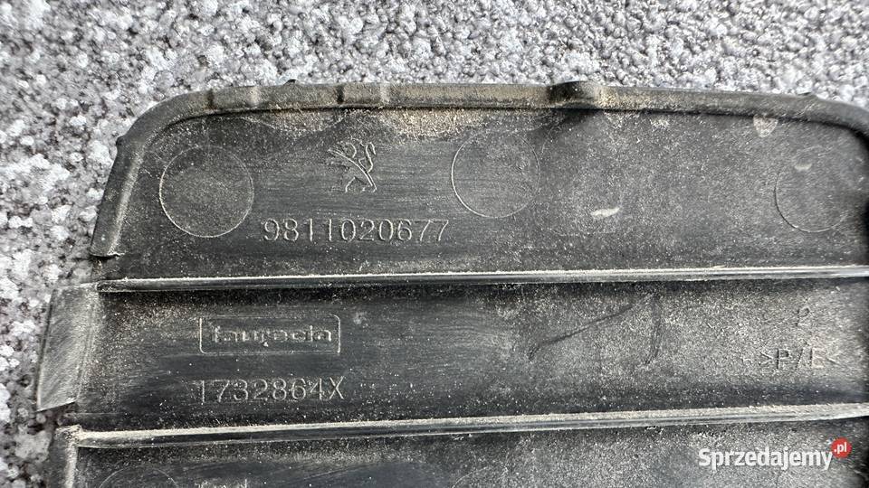 Peugeot 3008 II Zaślepka Haka Tył 9811020677 Radziszów