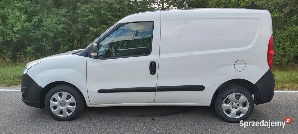 Opel Combo D 16 cdti 105 2017r kllima 146 500 świętokrzyskie Skarżysko-Kamienna sprzedam