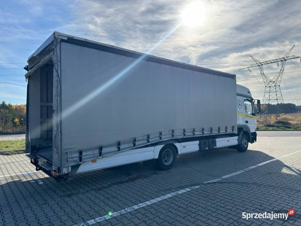 Mercedes Atego 821 Autolaweta z Plandeką Pomoc Ostrowiec Świętokrzyski