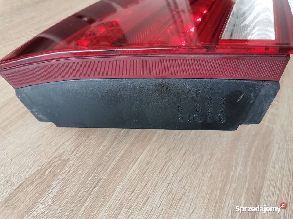 MERCEDES E W212 KOMBI 0913 LEWA LAMPA LED TYŁ Międzychód