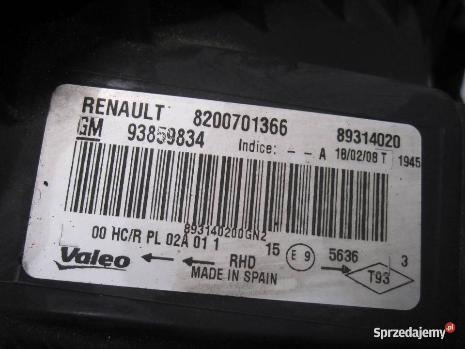 RENAULT TRAFIC II LIFT 08r lampa prawa przód Kielce