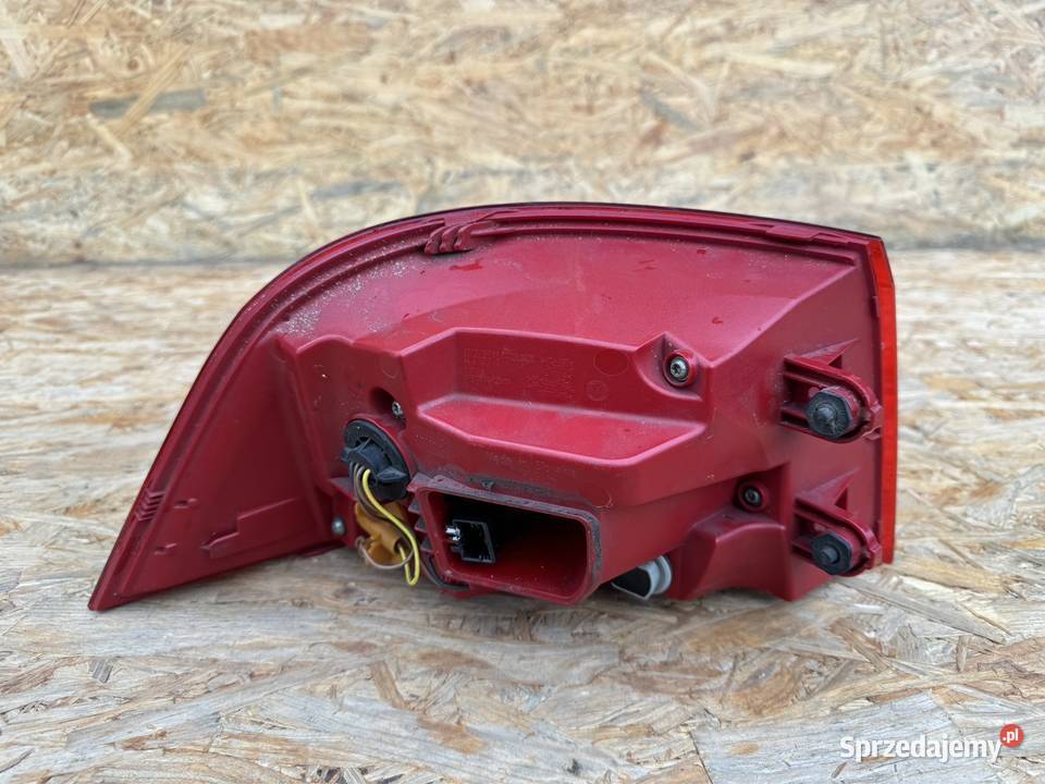 Lampa tył prawa rh vw Volkswagen Passat b7 led Międzychód