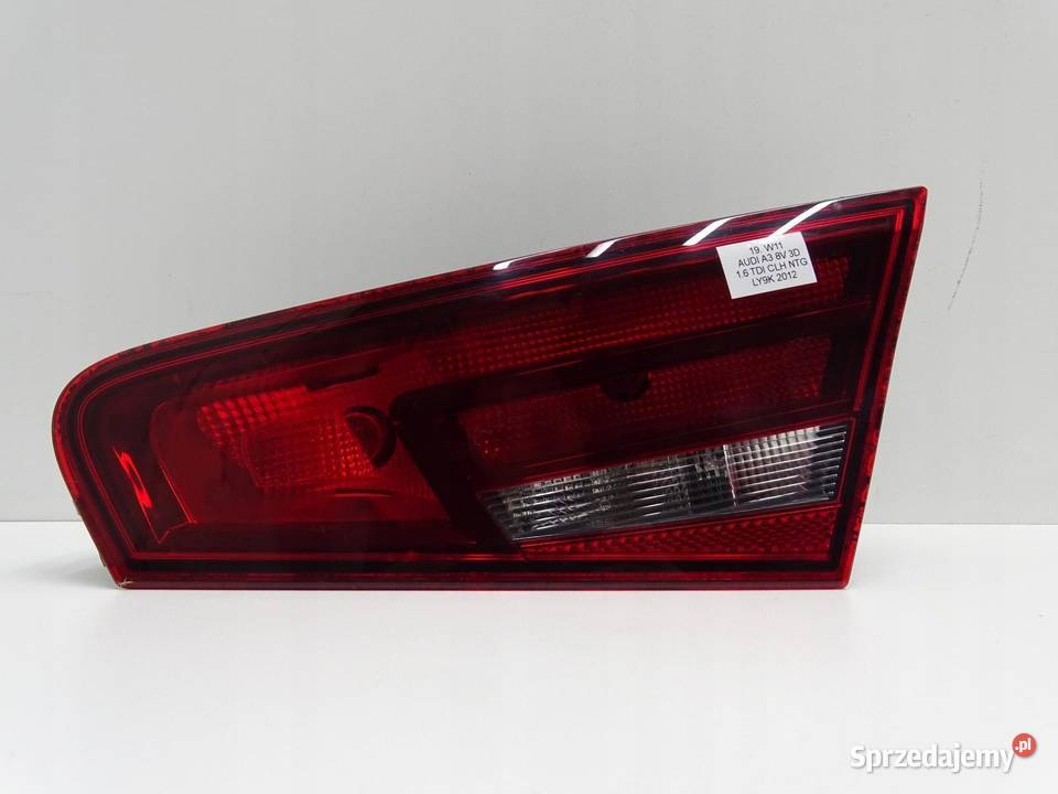 LAMPA PRAWY TYŁ PRAWA TYLNA W KLAPĘ 8V3945094 Drzwi