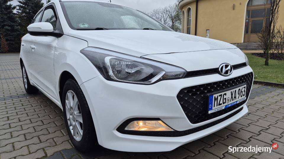 HYUNDAI I20 12 84 OPŁACONY BEZWYPADKOWY VAT marża Rzeszów