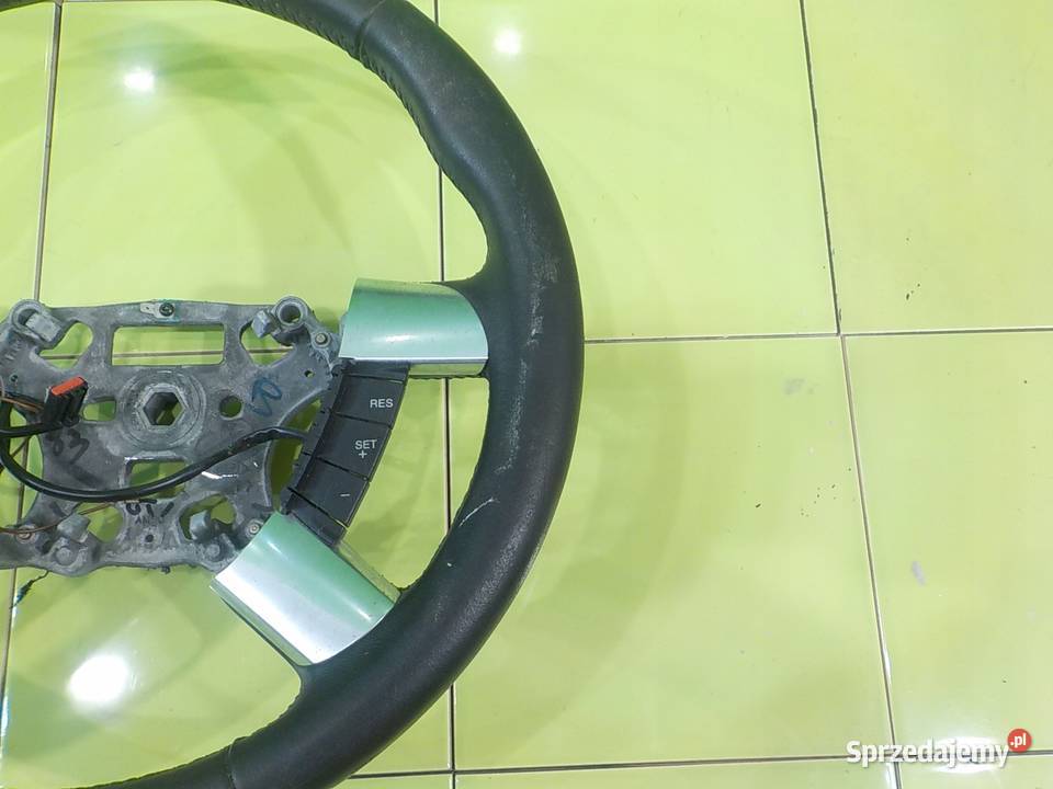 FORD KUGA MK1 20 TDCI 11r 5D kierownica Kierownice Suków