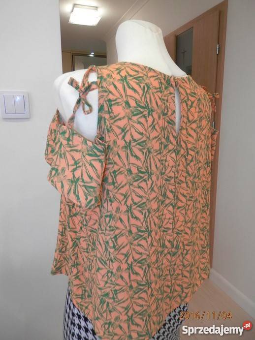 Bluzka Mango Odkryte Ramiona Pudrowa z Nadrukiem sprzedam