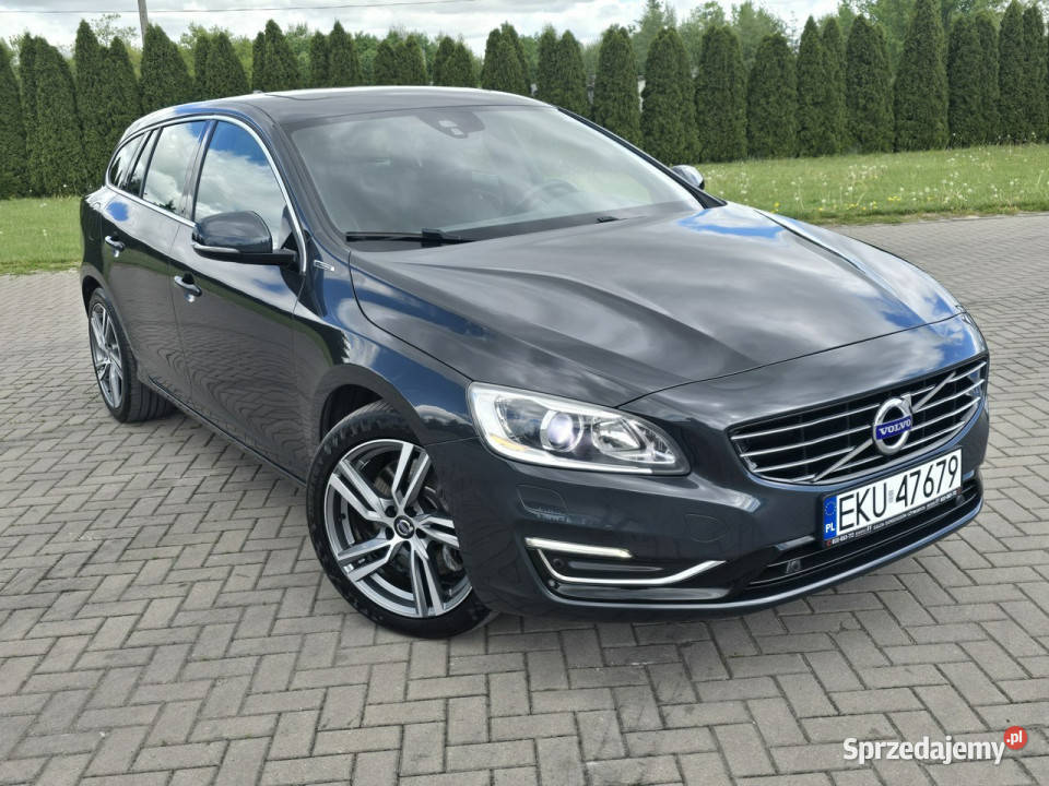 Volvo V60 24d5Hybryda Kutno