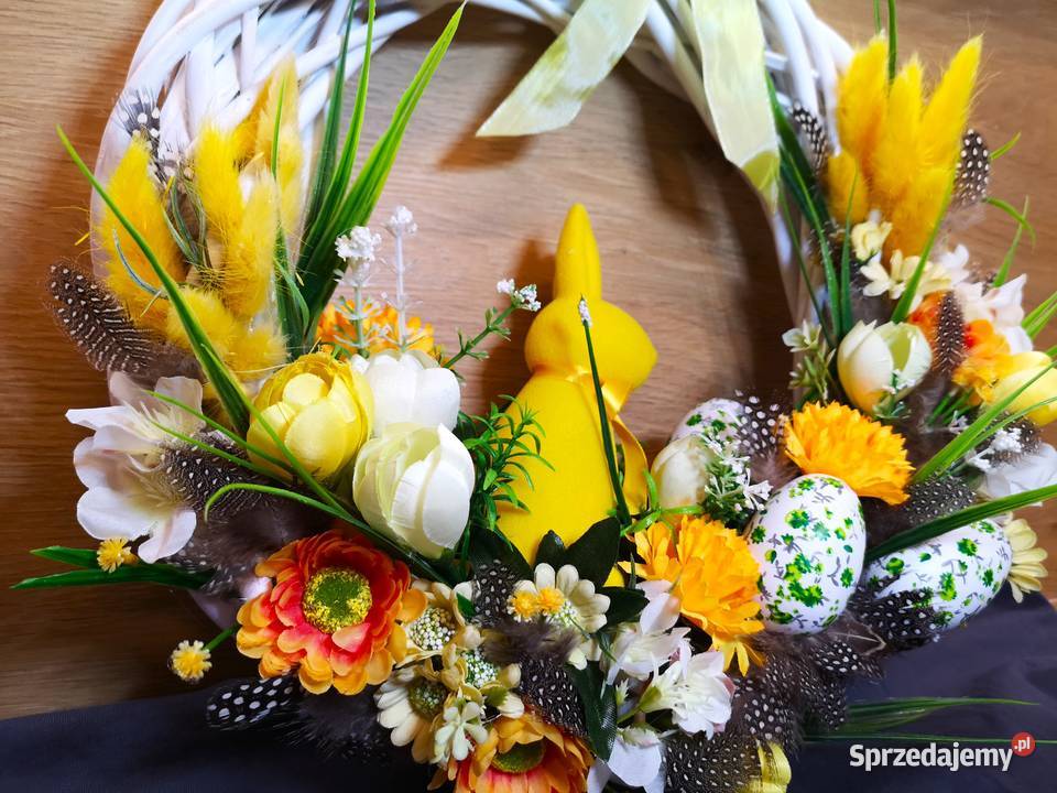 Stroik Wielkanocny na wiklinowym kole Kielce