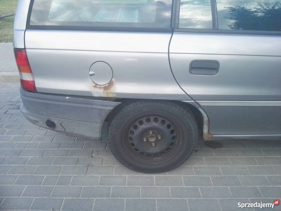 Opel Astra 16 8v długie opłaty