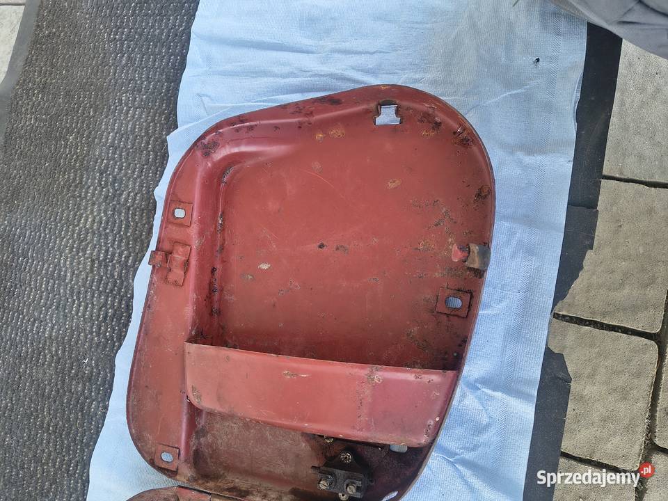 Puszka skrzynka narzędziowa jawa cz 175 model Rzeszów