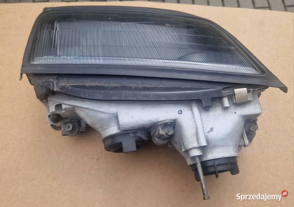 NISSAN 300 ZX 1990 lampa prawa przednia przód kujawsko-pomorskie Bydgoszcz