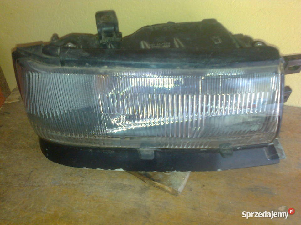 Lampa przód Nissan Lublin