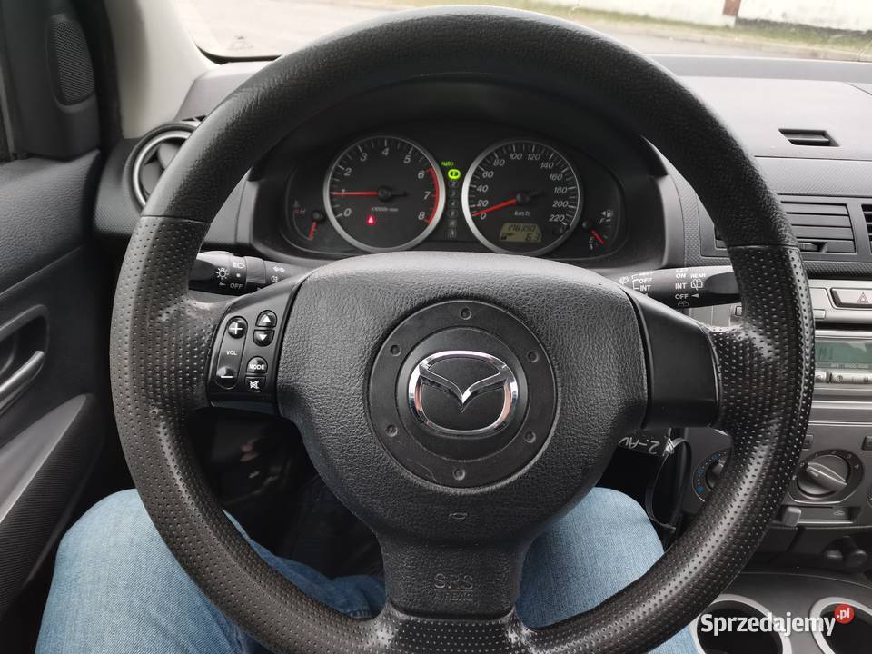 Mazda 2 14 80 automat z Niemiec niemal nowe wielofunkcyjna kierownica