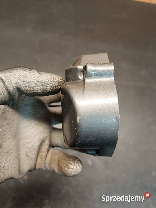 Pokrywa osłona dekiel kapa dozownika oleju