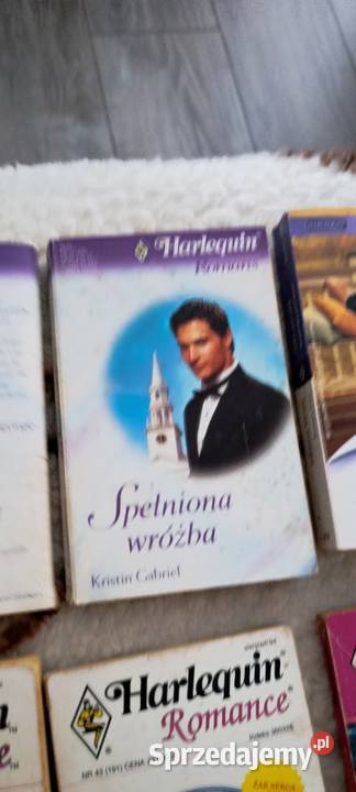 kolekcja książek to romanse wydawnictwa Poznań