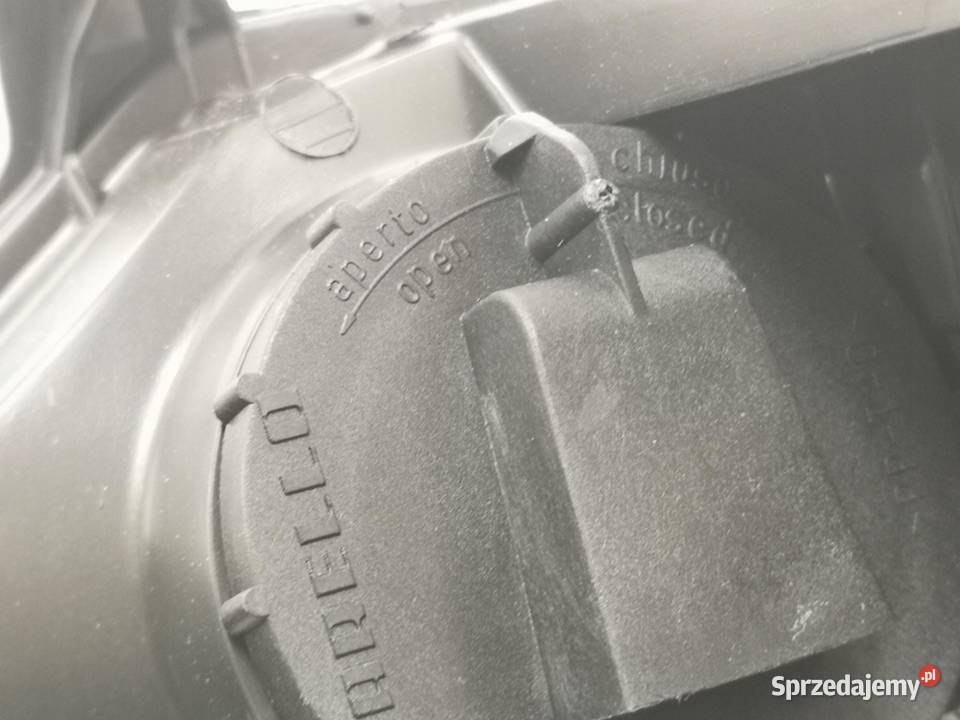 LAMPA PRAWY PRZÓD LANCIA YPSILON 19962003 NOWA sprzedam