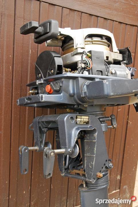 Silnik zaburtowy dwusuw YAMAHA 5 Mikołajki
