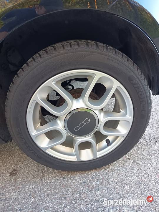 Fiat 500 12 benzyna 69 2010r CUKIERECZEK ASR (kontrola trakcji) 500 Białystok sprzedam