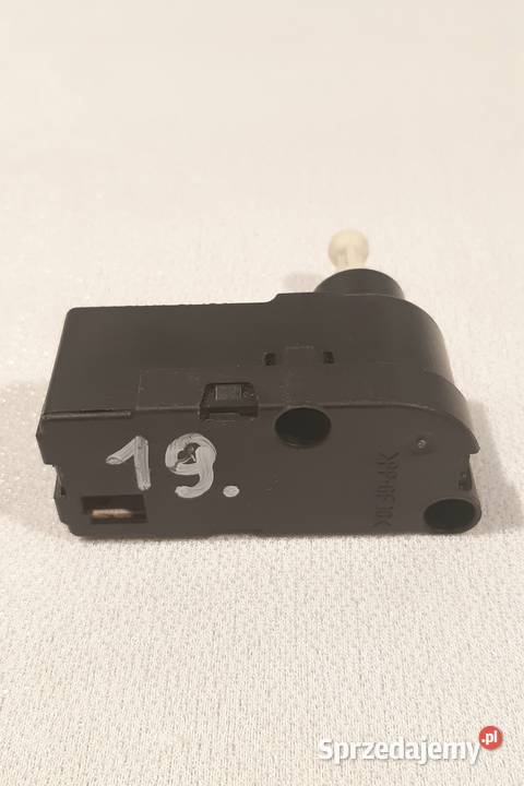 SILNICZEK REGULACJI LAMPY VW AUDI SEAT osobowe Mielęcin
